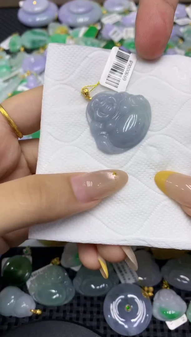 颈饰未镶嵌翡翠天然缅甸翡翠A货