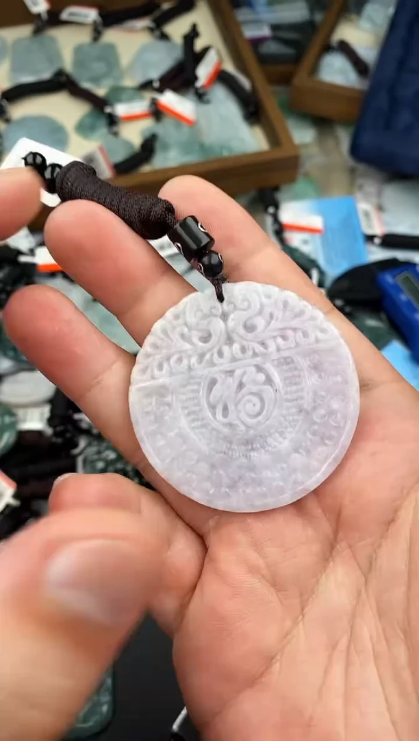 【闪购商品】翡翠颈饰未镶嵌  天然翡翠，一物一图