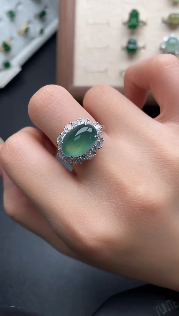 银S925镶嵌戒指翡翠一物一证一礼盒