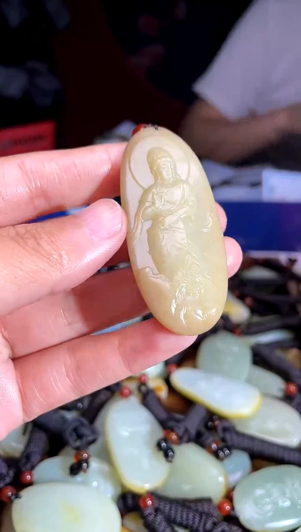 和田玉未镶嵌挂件1