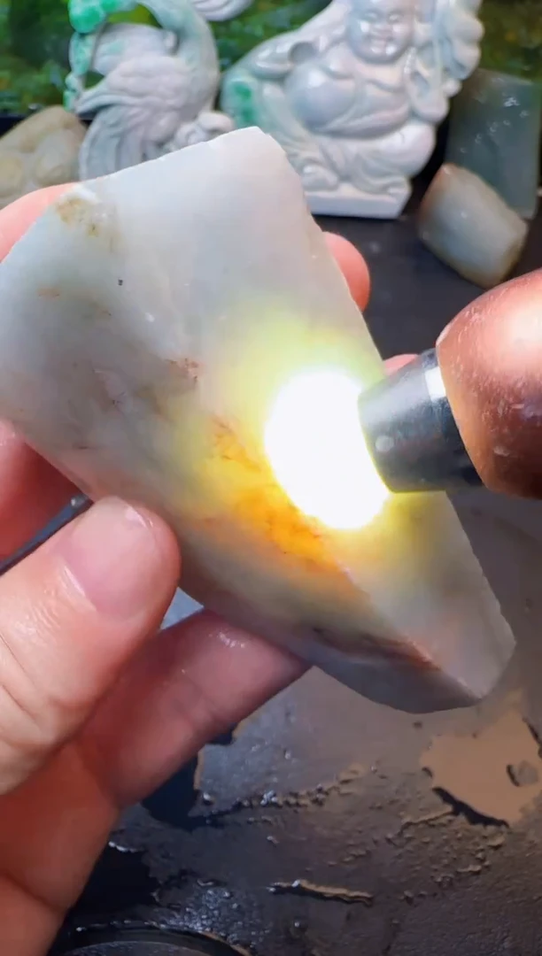 翡翠未镶嵌颈饰天然缅甸A货翡翠248