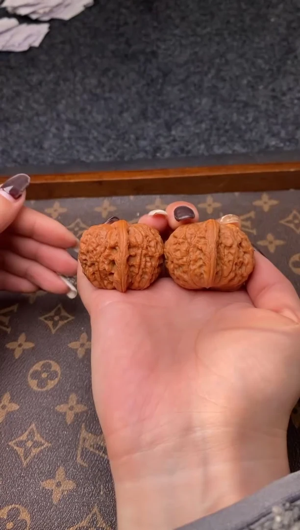 把件文玩核桃b319号41尺血麒麟