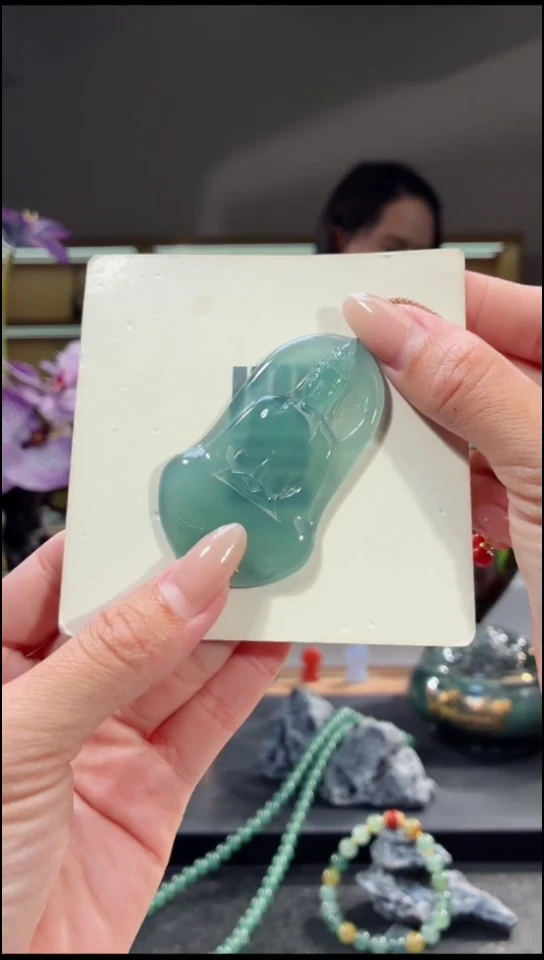 吊坠(不含链)未镶嵌翡翠观音