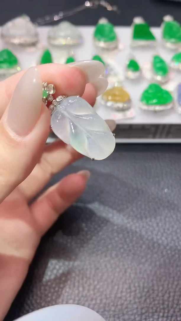翡翠18K金镶嵌吊坠(不含链)A13
