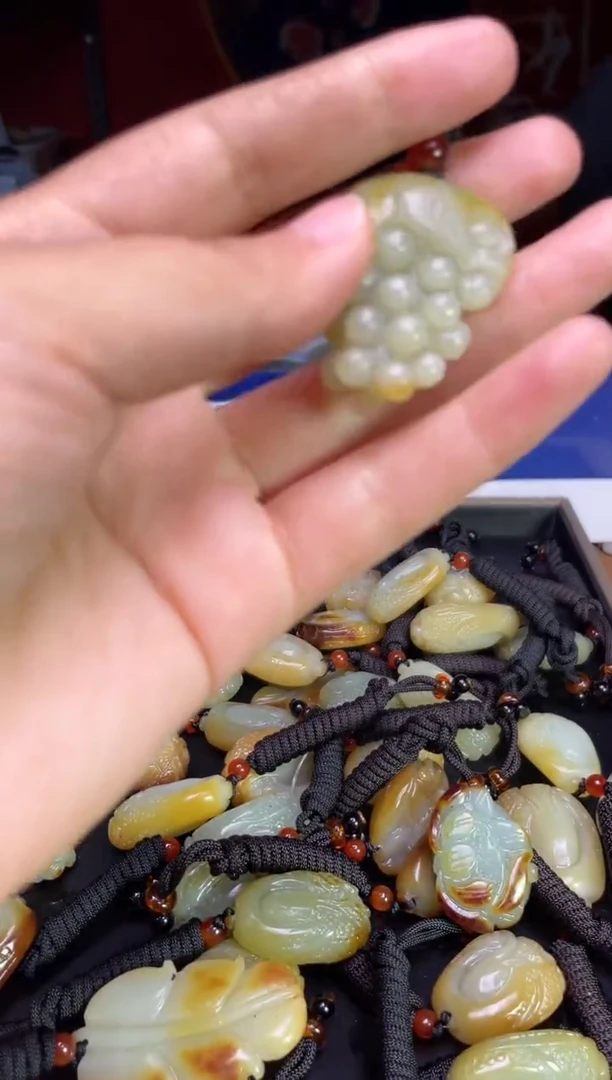 颈饰未镶嵌和田玉123