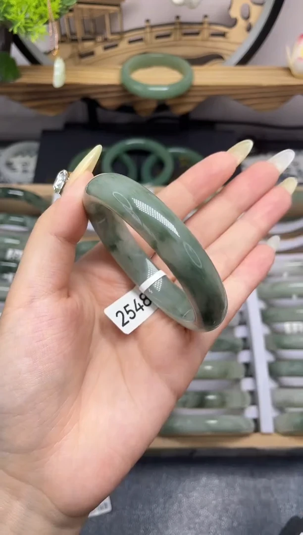 未镶嵌手镯石英质玉微瑕2548