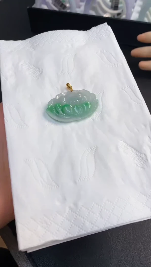 吊坠(不含链)18K金镶嵌翡翠慕**双荷花