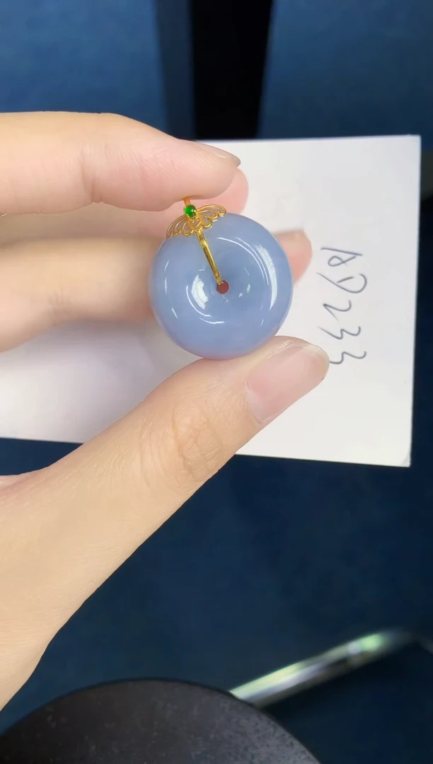 翡翠18K金镶嵌颈饰天然翡翠緬甸A貨