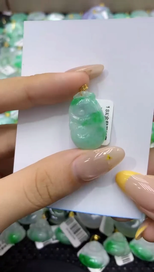 颈饰18K金镶嵌翡翠天然缅甸翡翠A货