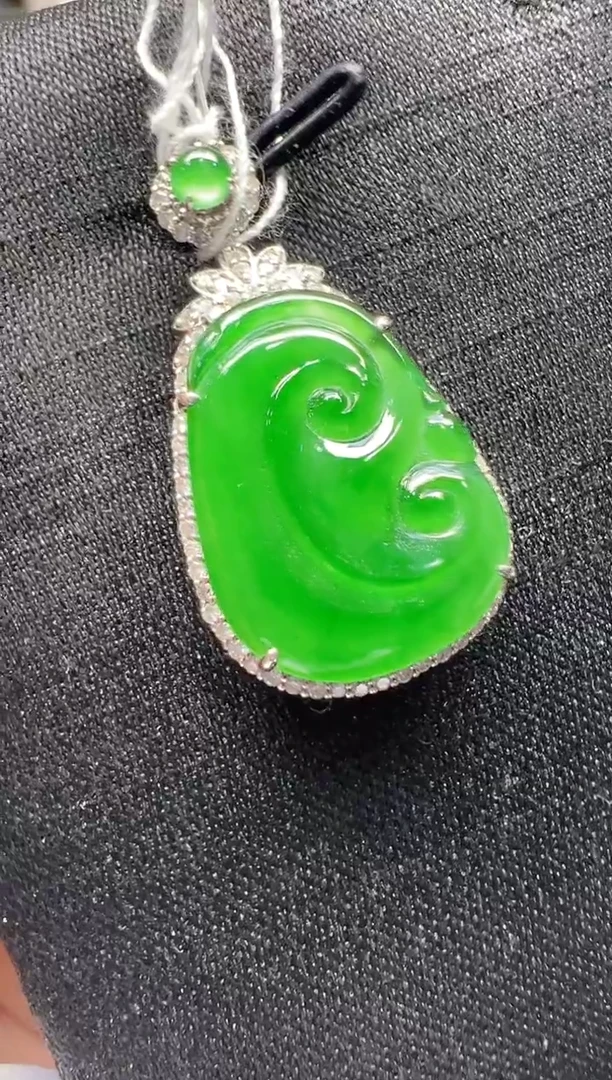 【闪购商品】翡翠吊坠(不含链)18K金镶嵌多样性团购发一件