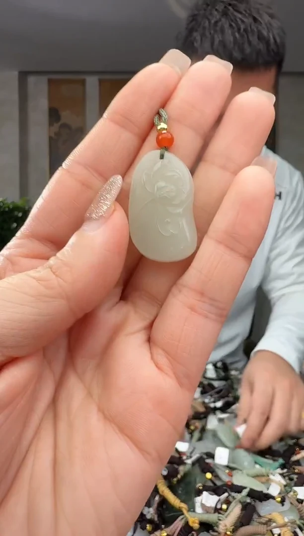 颈饰未镶嵌和田玉拍一发一多样性发货