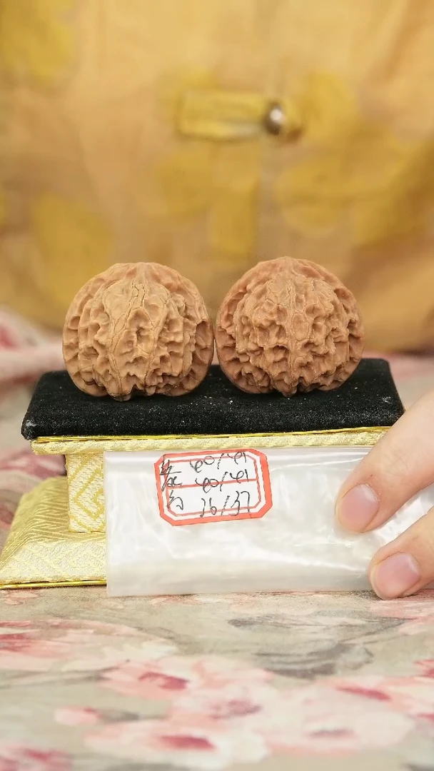 把件文玩核桃苹果园