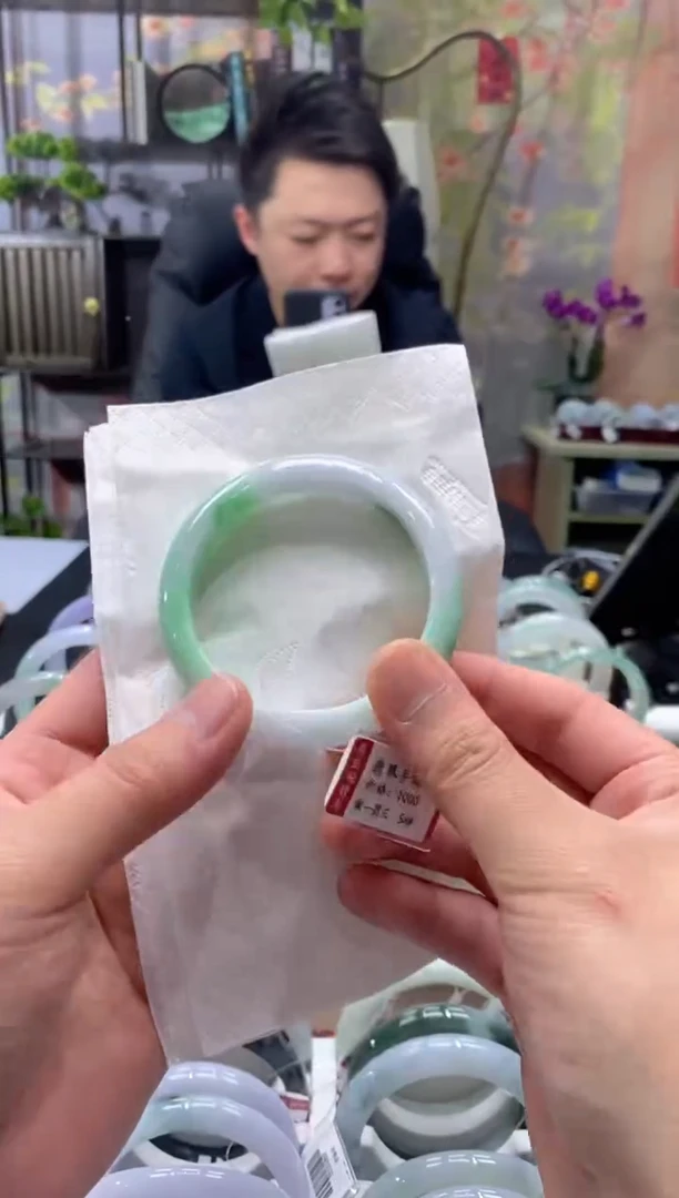 未镶嵌手镯翡翠350*****