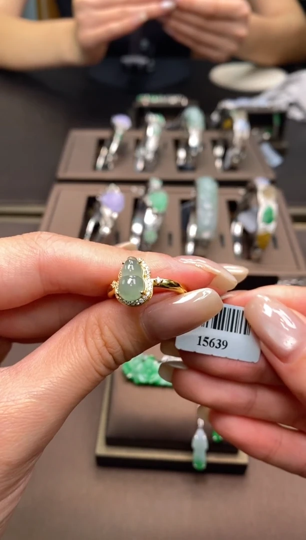 颈饰银S925镶嵌翡翠净货15639