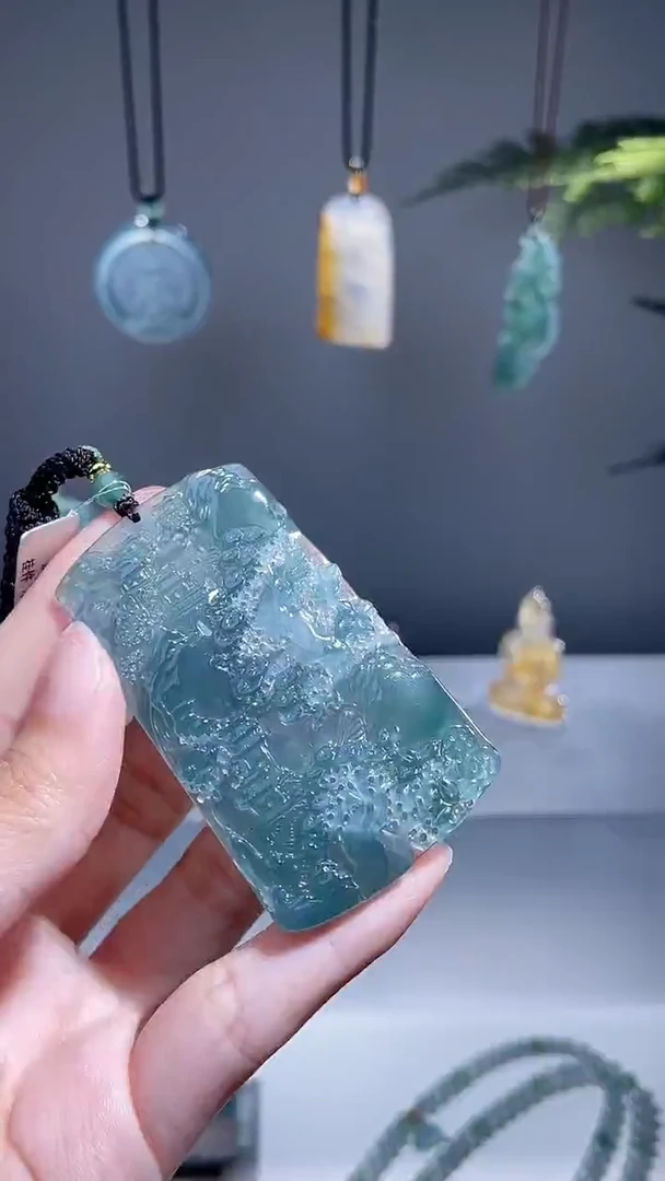 颈饰未镶嵌翡翠山水