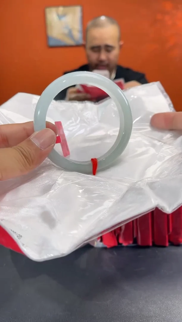 未镶嵌手镯翡翠10