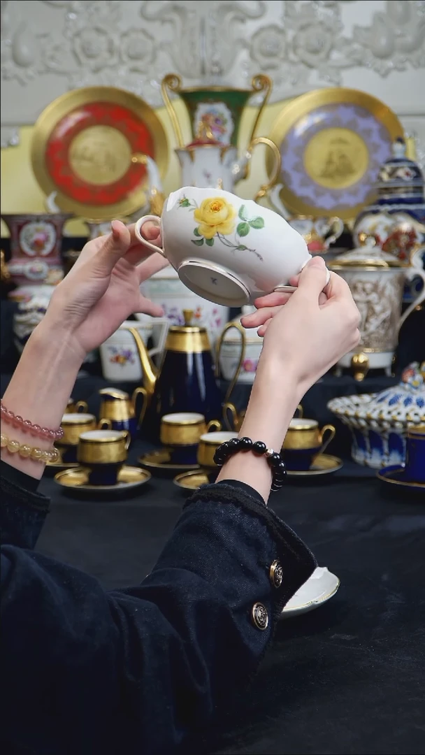 骨瓷婷婷中古器物如图所示73