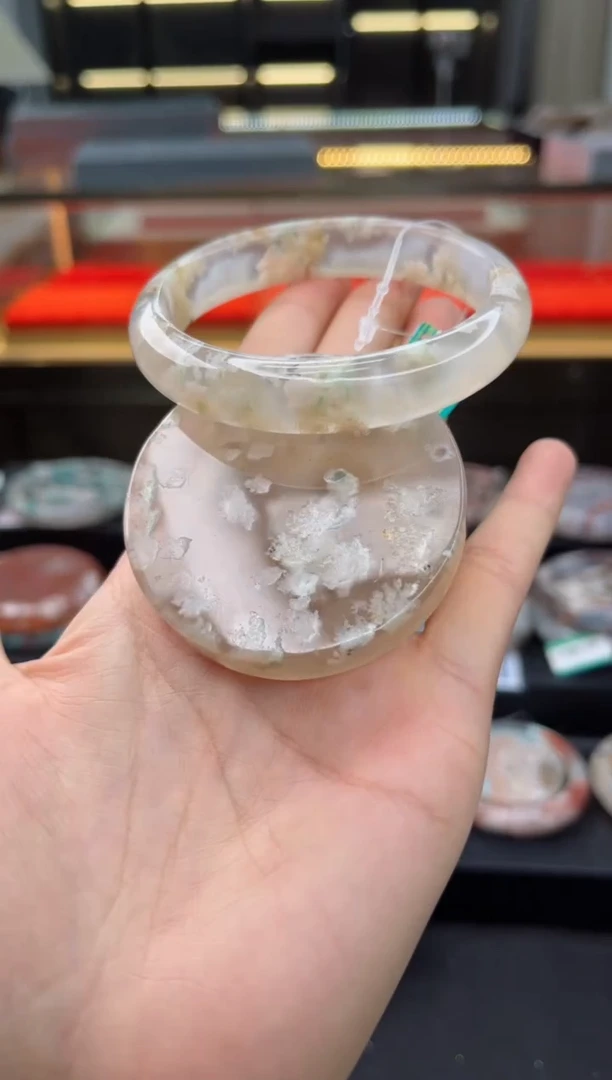 石英质玉手镯未镶嵌59圈口（赠送镯心）6015520