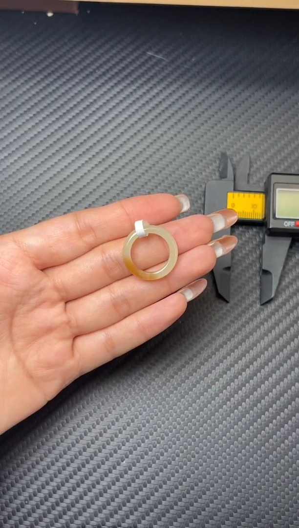 未镶嵌戒圈和田玉若羌微色差15