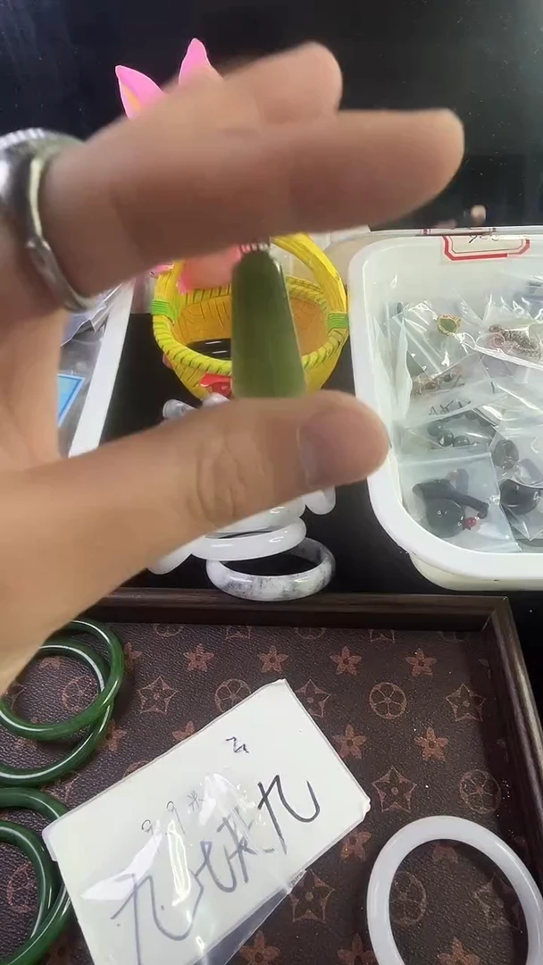 颈饰未镶嵌和田玉多样性发货