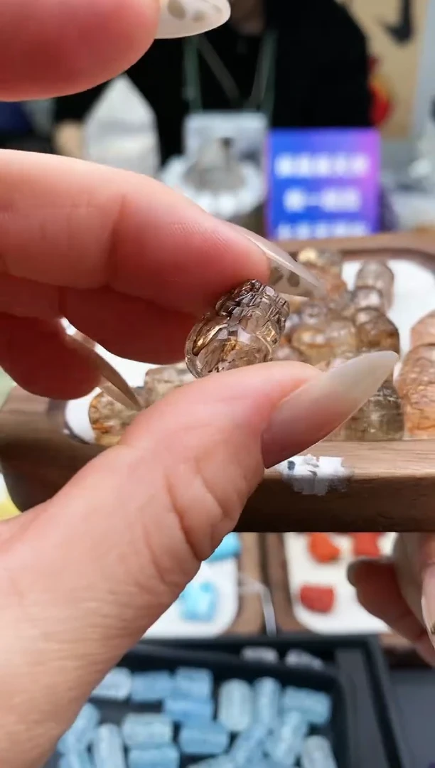 【闪购商品】水晶吊坠(不含链)未镶嵌25a多样性发其一/2.1/1个