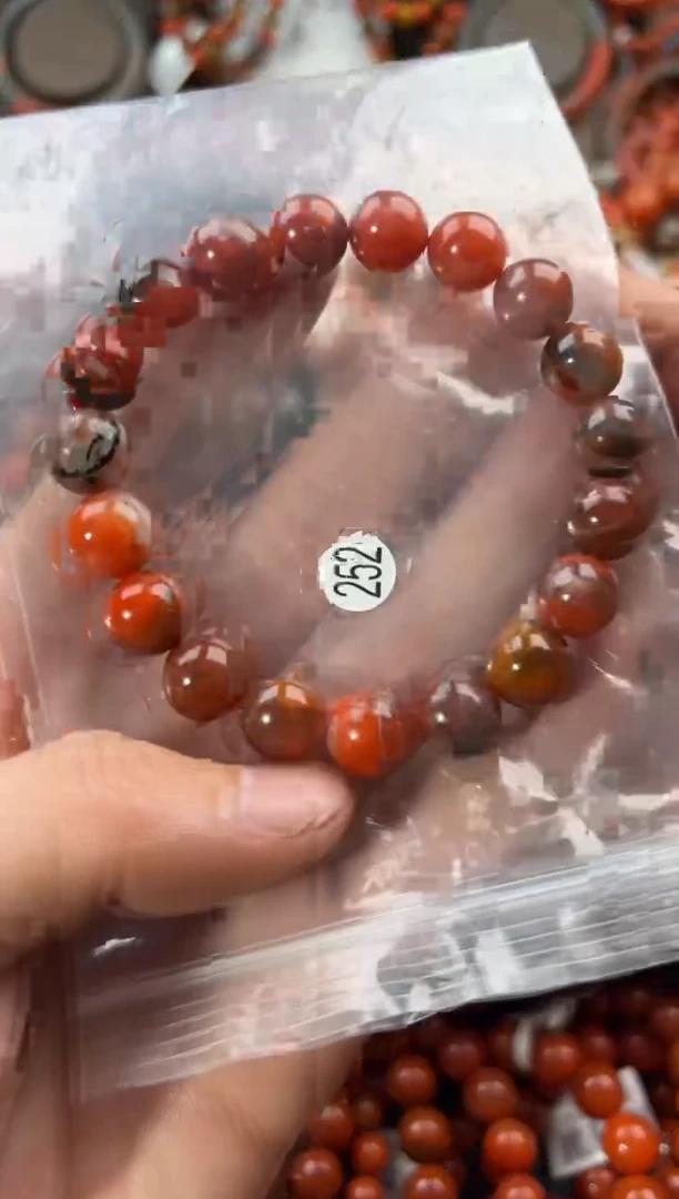 未镶嵌手串南红玛瑙1