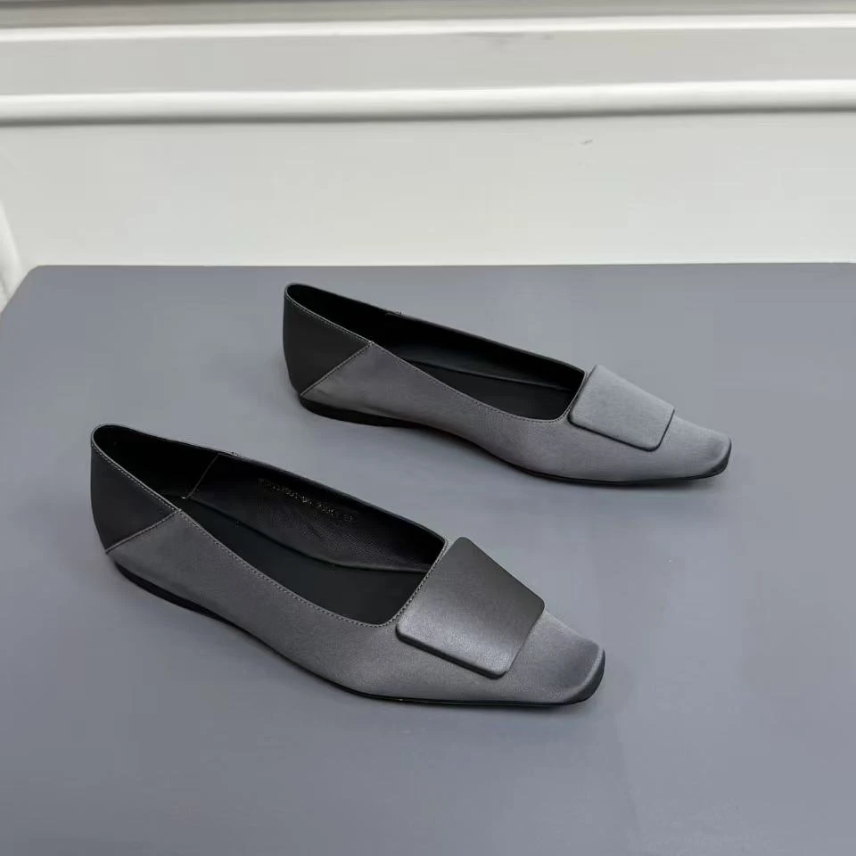 软底秋季单鞋平跟舒适方头低跟鞋子浅口时尚女鞋春季尖头