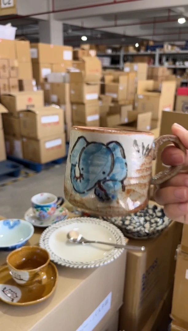 瓷片淘气小蓝象马克杯