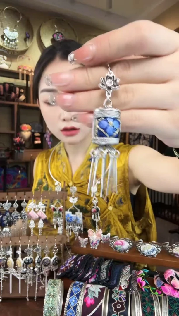 刺绣非遗刺绣民族风饰品