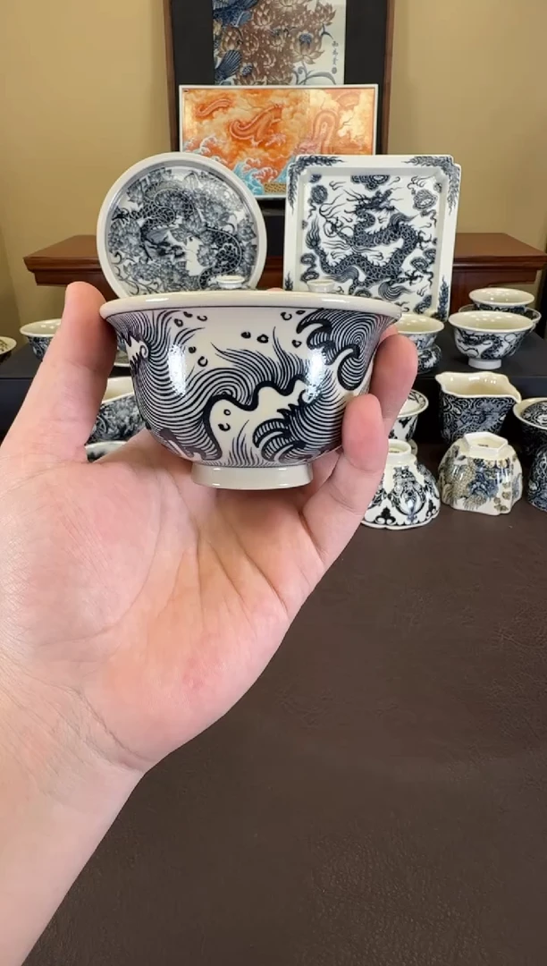 二号釉纯海浪纹压手杯