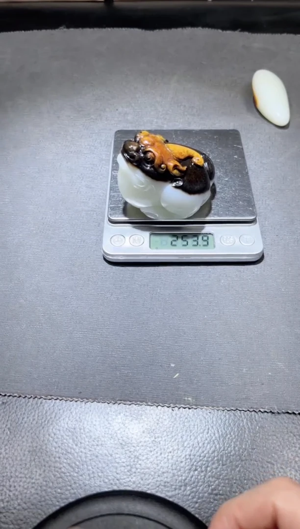 未镶嵌和田玉（子料）挂件YL-ZZ-12.1-38