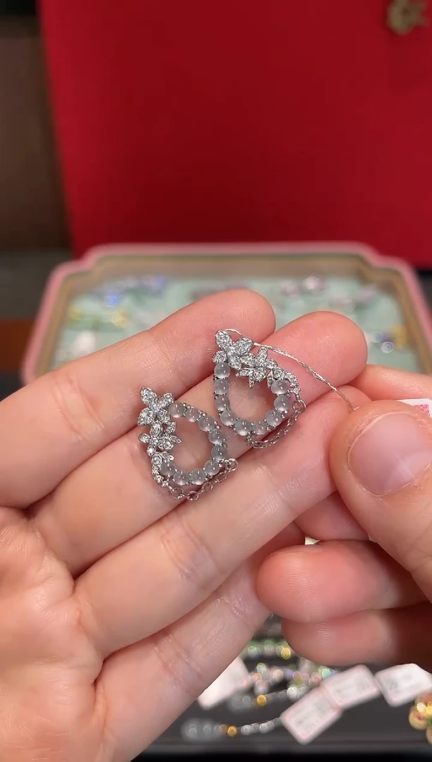 颈饰银S925镶嵌翡翠耳钉