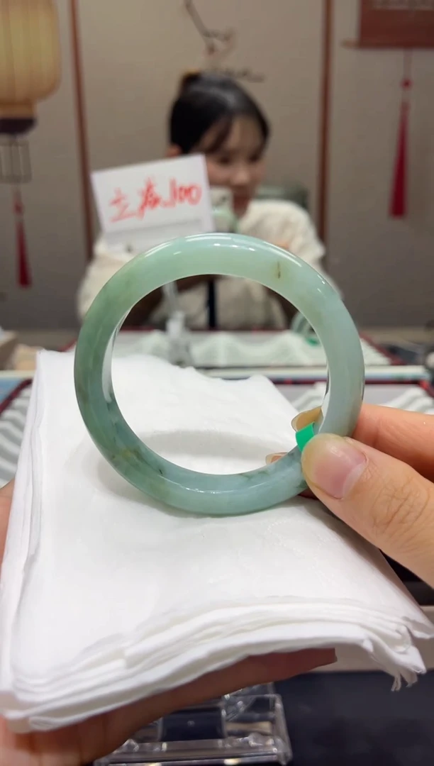 翡翠手镯未镶嵌00008779