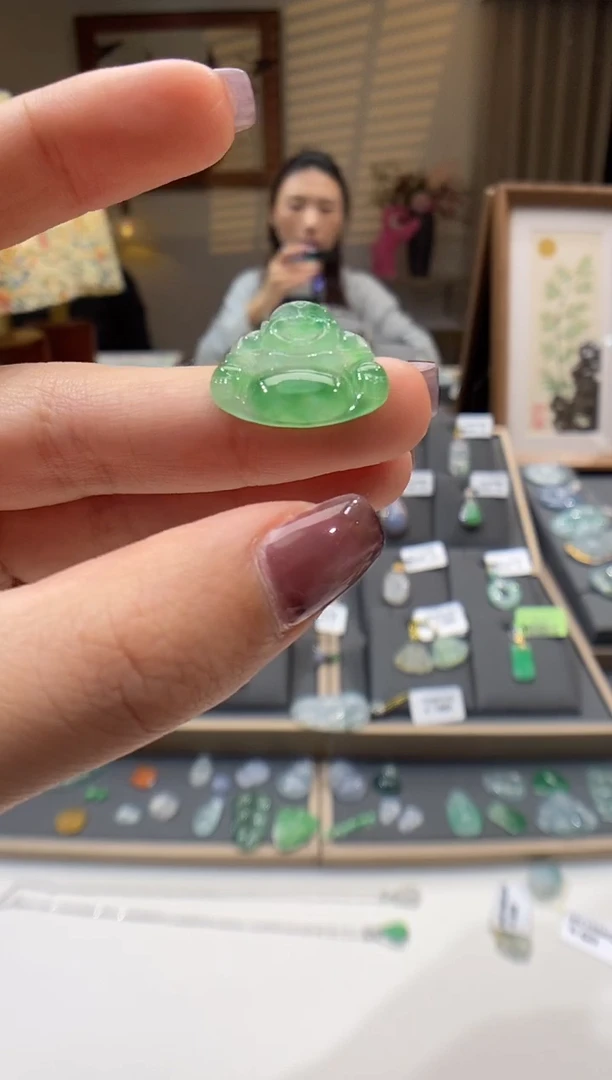 【闪购商品】翡翠颈饰未镶嵌佛公