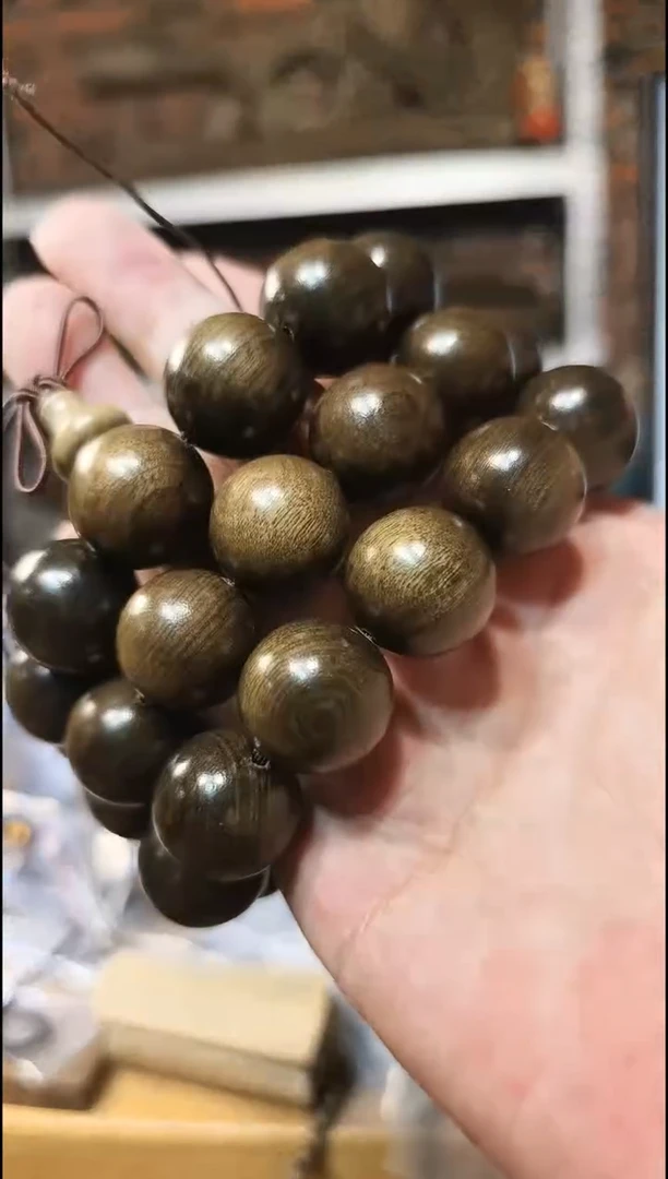 楠木（金丝楠）把件1.8阴沉绿单圈