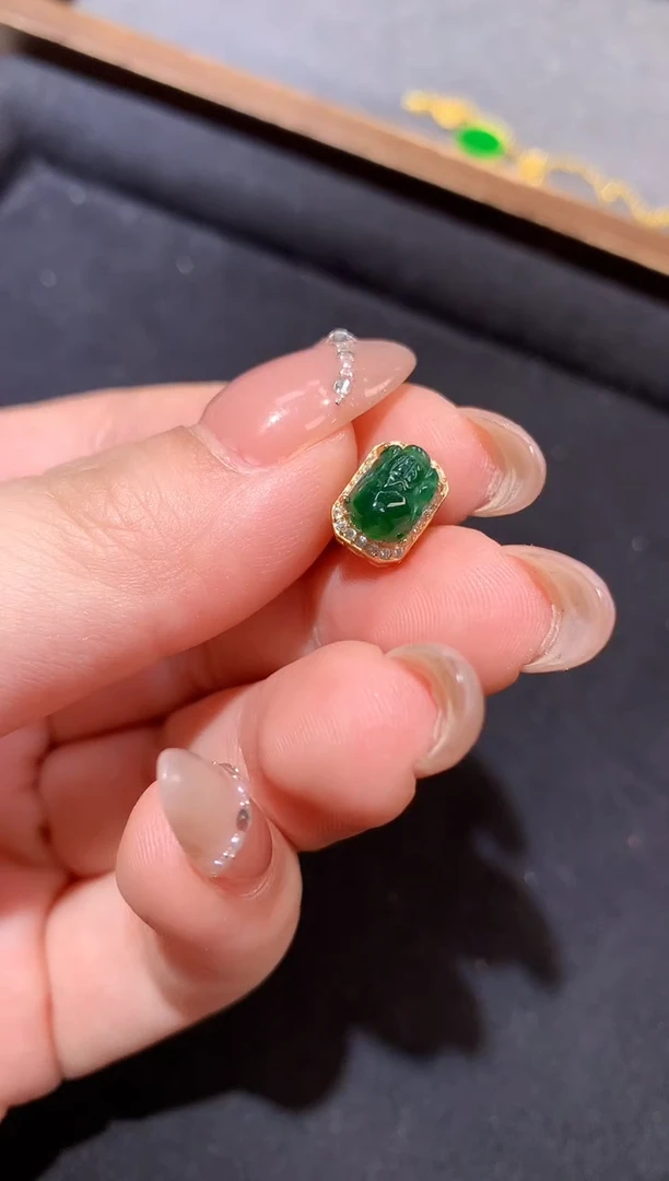 吊坠(不含链)银S925镶嵌翡翠貔貅