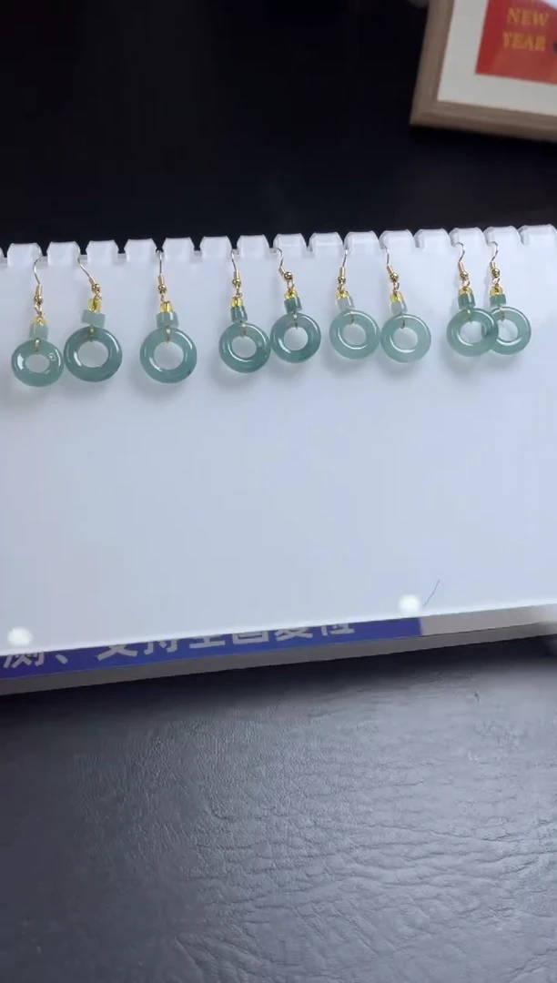 【闪购商品】翡翠耳饰未镶嵌K331多样性发一件
