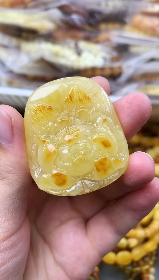 未镶嵌琥珀珠宝奇石43