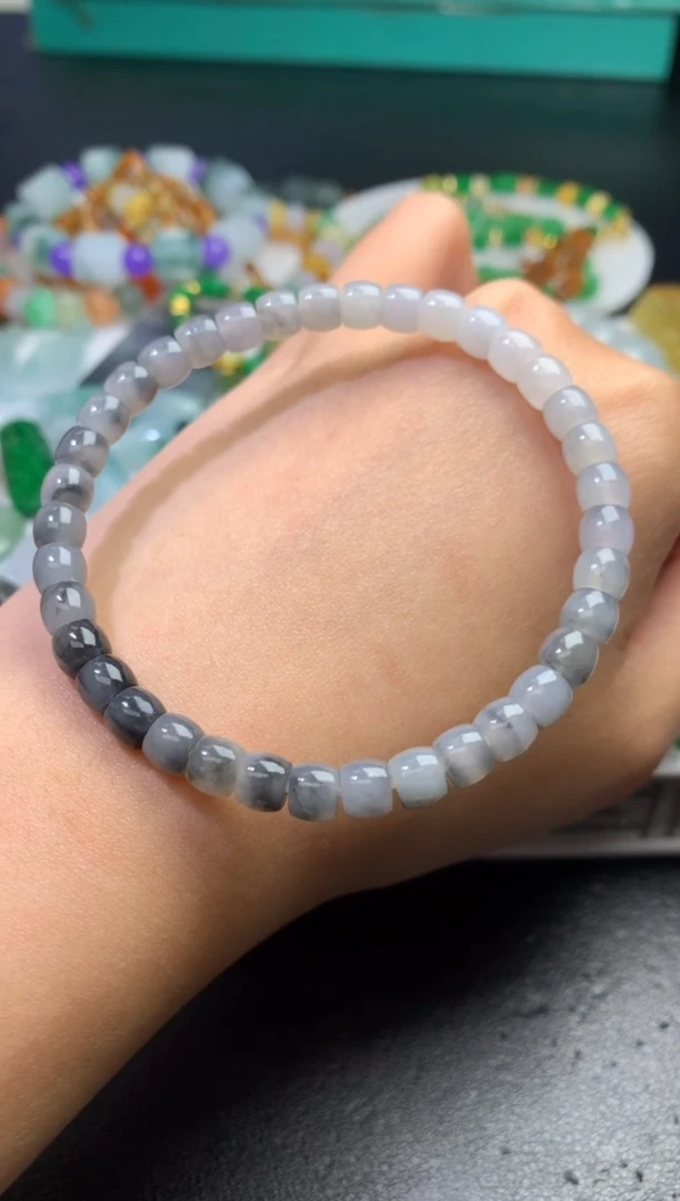 未镶嵌定制翡翠毛货 卡5.9