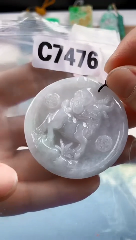 翡翠未镶嵌颈饰天然翡翠吊坠挂件