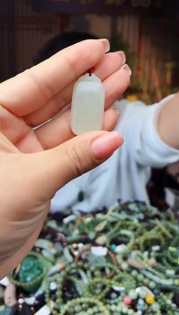 颈饰未镶嵌和田玉多样性发货拍一发一