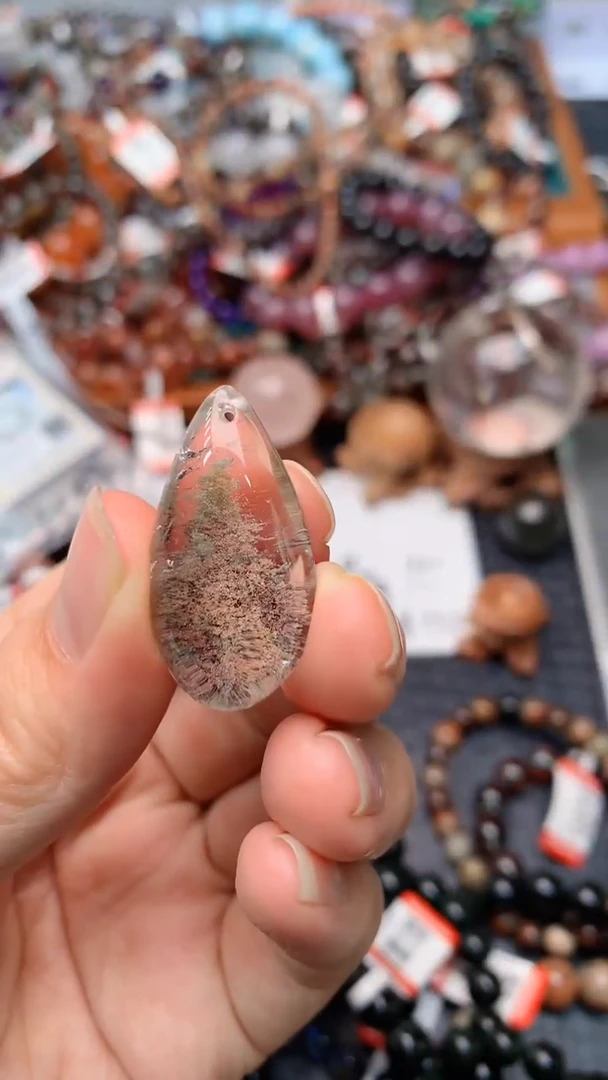 【闪购商品】水晶吊坠(赠链)未镶嵌天然276