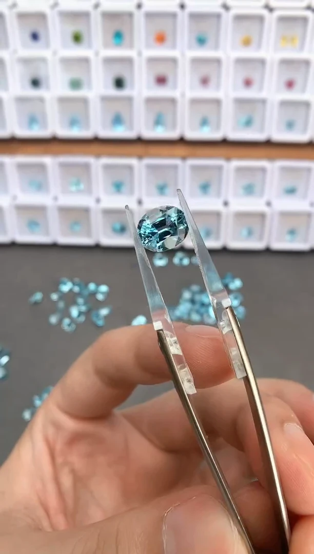 未镶嵌裸石定制托帕石3.9ct