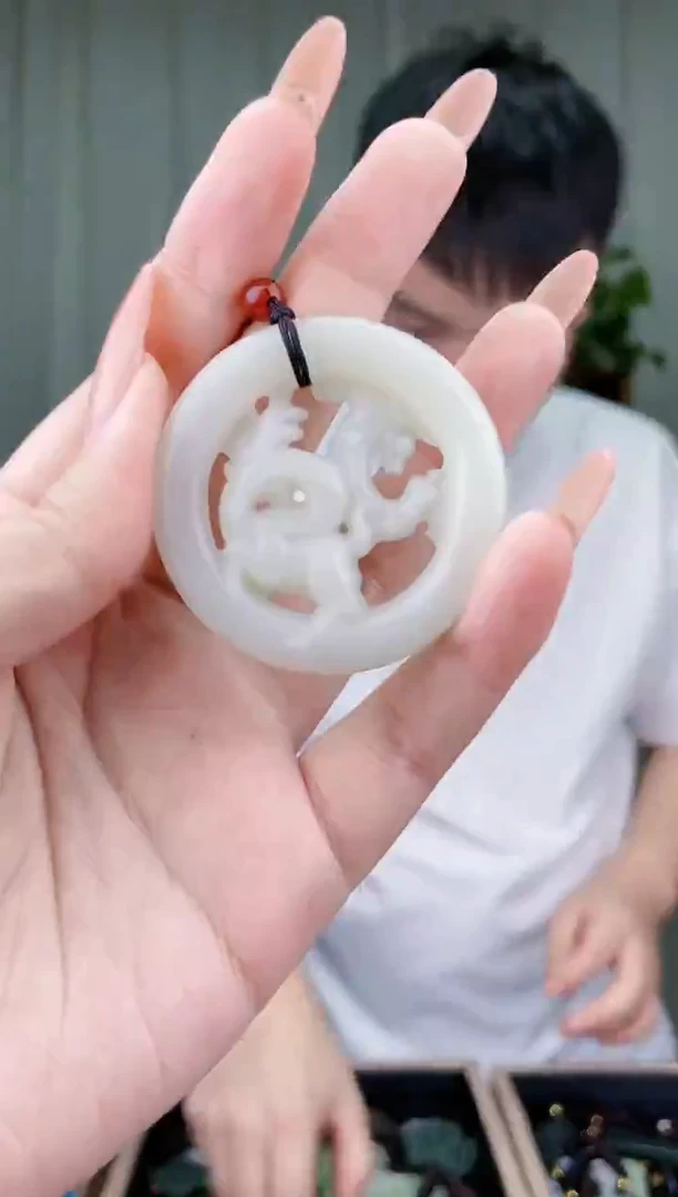 未镶嵌和田玉挂件拍一发一，多样性发货！