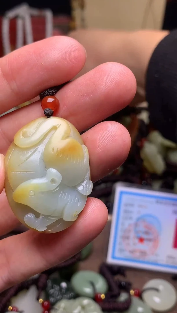 颈饰未镶嵌和田玉新疆料青海料清水和田玉吊坠
