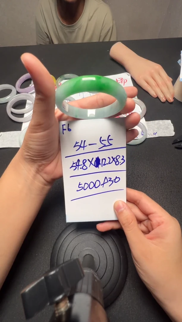 L****帆F6闪购链接高品微瑕文玩截图为准