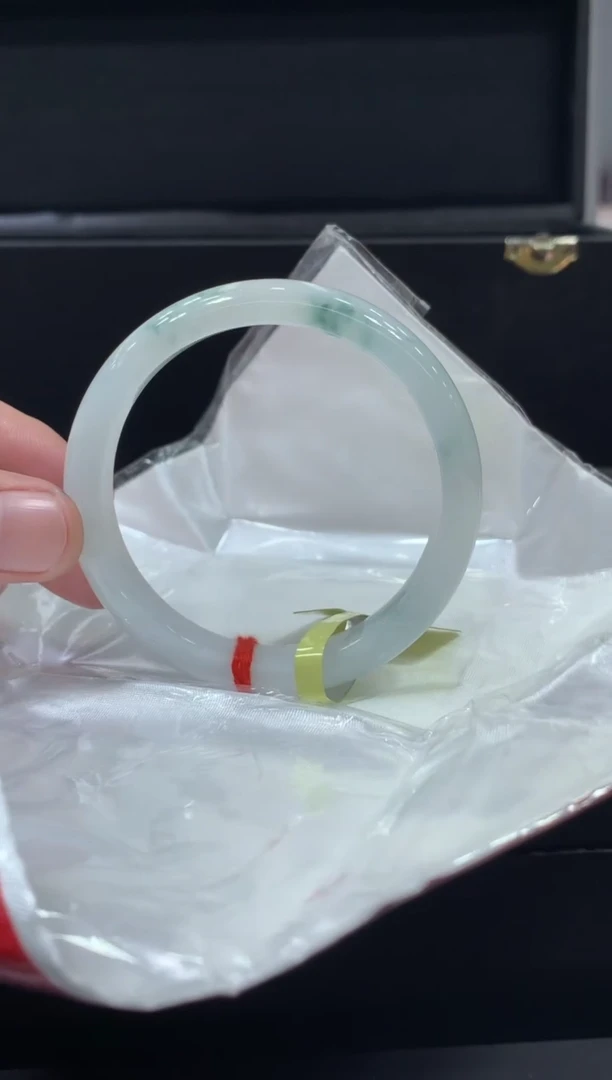 未镶嵌手镯翡翠翡翠手镯