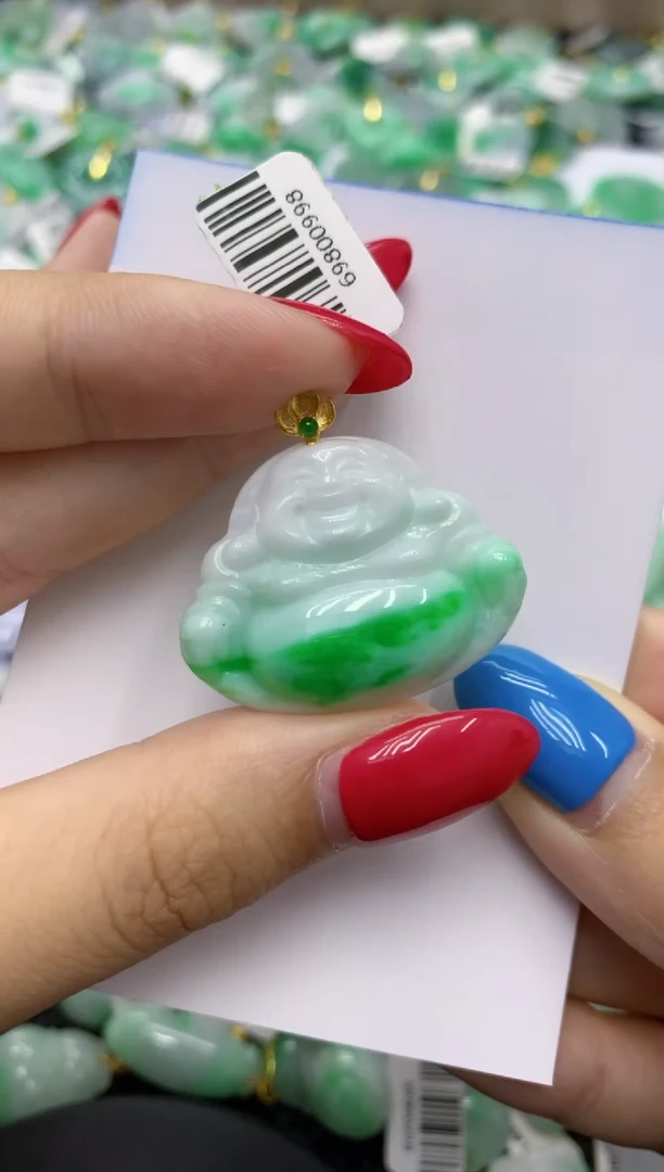 翡翠18K金镶嵌颈饰1111111111