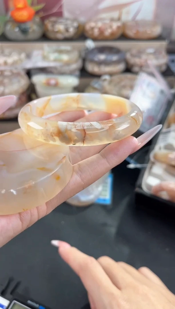 未镶嵌手镯石英质玉61