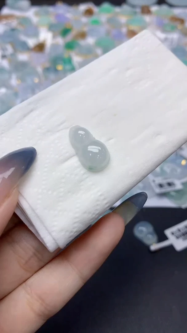 翡翠未镶嵌颈饰天然a货翡翠